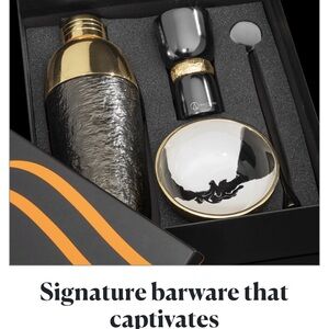 Luxury Black and Gold Bar Set